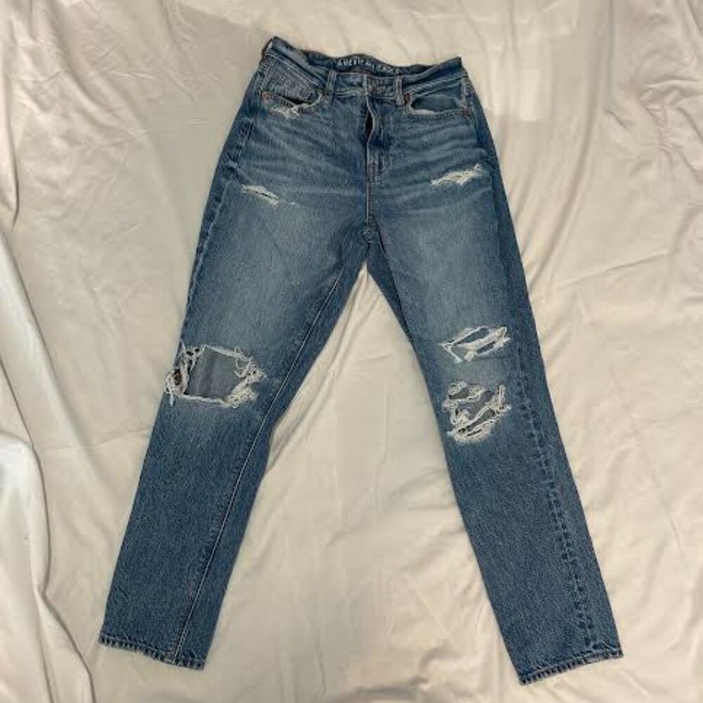 american eagle mom jeans